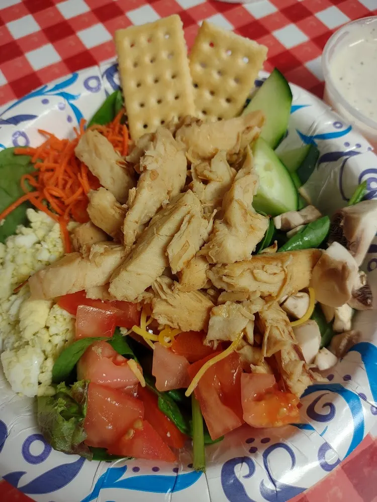 Made to Order Salad w Grilled Chicken